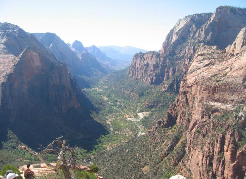 32) 14th PLACE. Zion and Bryce Canyon - a very lovely marathon